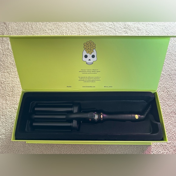 Amika High Tide Deep Waver - Picture 3 of 5